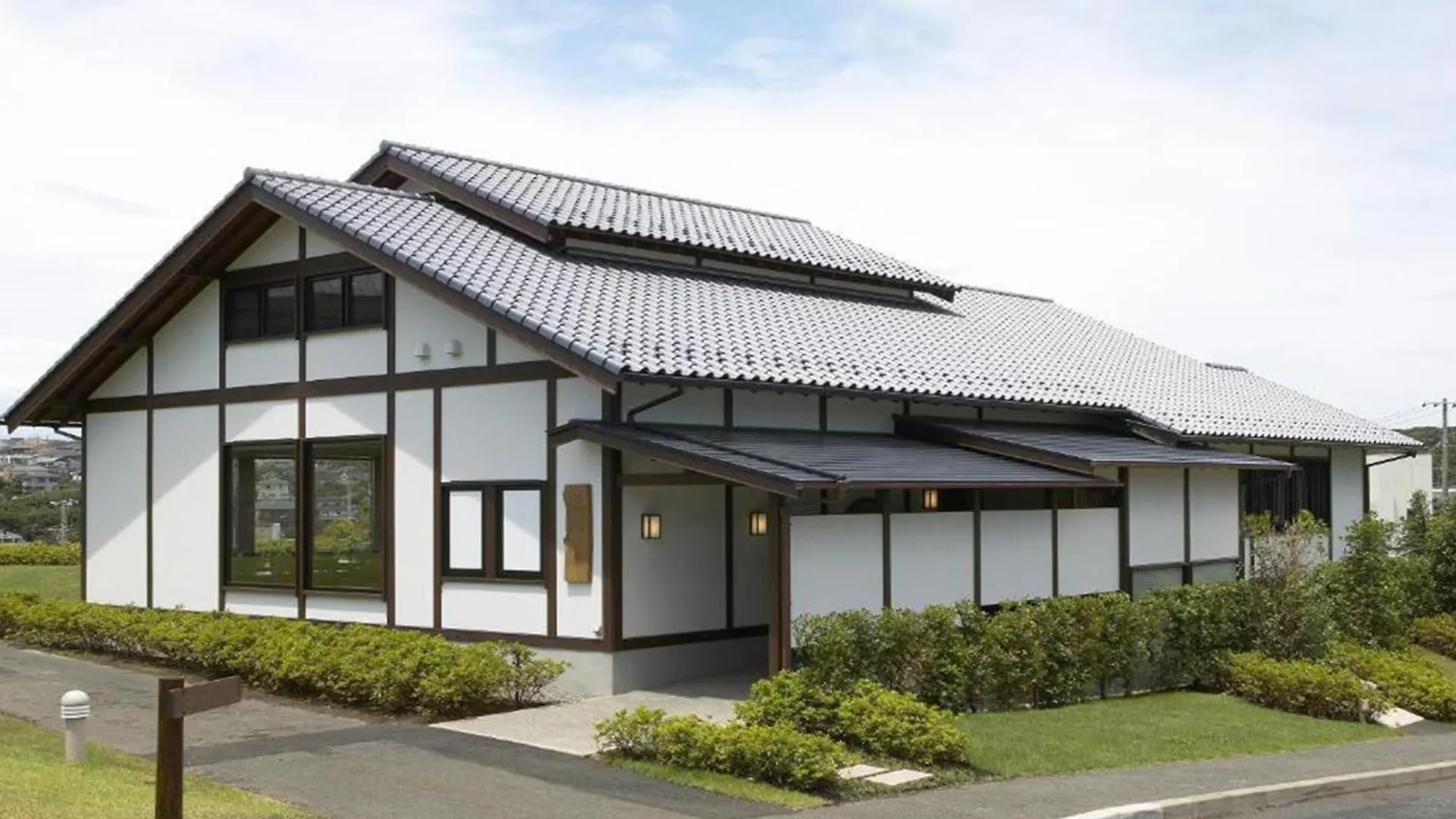 Kamakura Prince Hotel 4*,